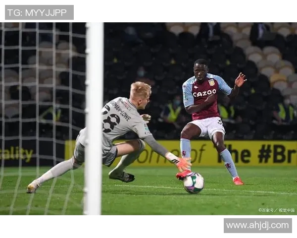 什鲁斯迎战福利特争夺英甲联赛关键三分的激烈对决