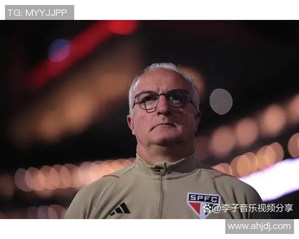 厄德高:从足球天才到世界舞台的璀璨明星之路